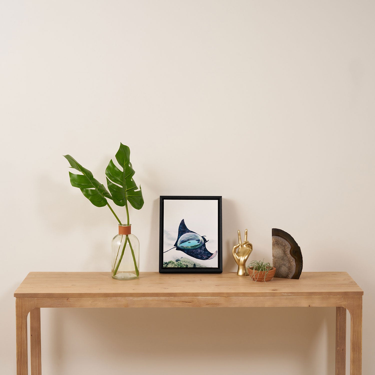 Space Manta Ray Framed Canvas Print Gallery Image 4