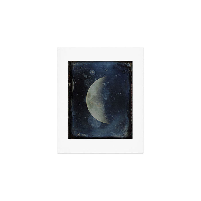 The first surviving photograph of the Moon (John Adams Whipple, Harvard College Observatory, 1852) Art Print Gallery Image 1