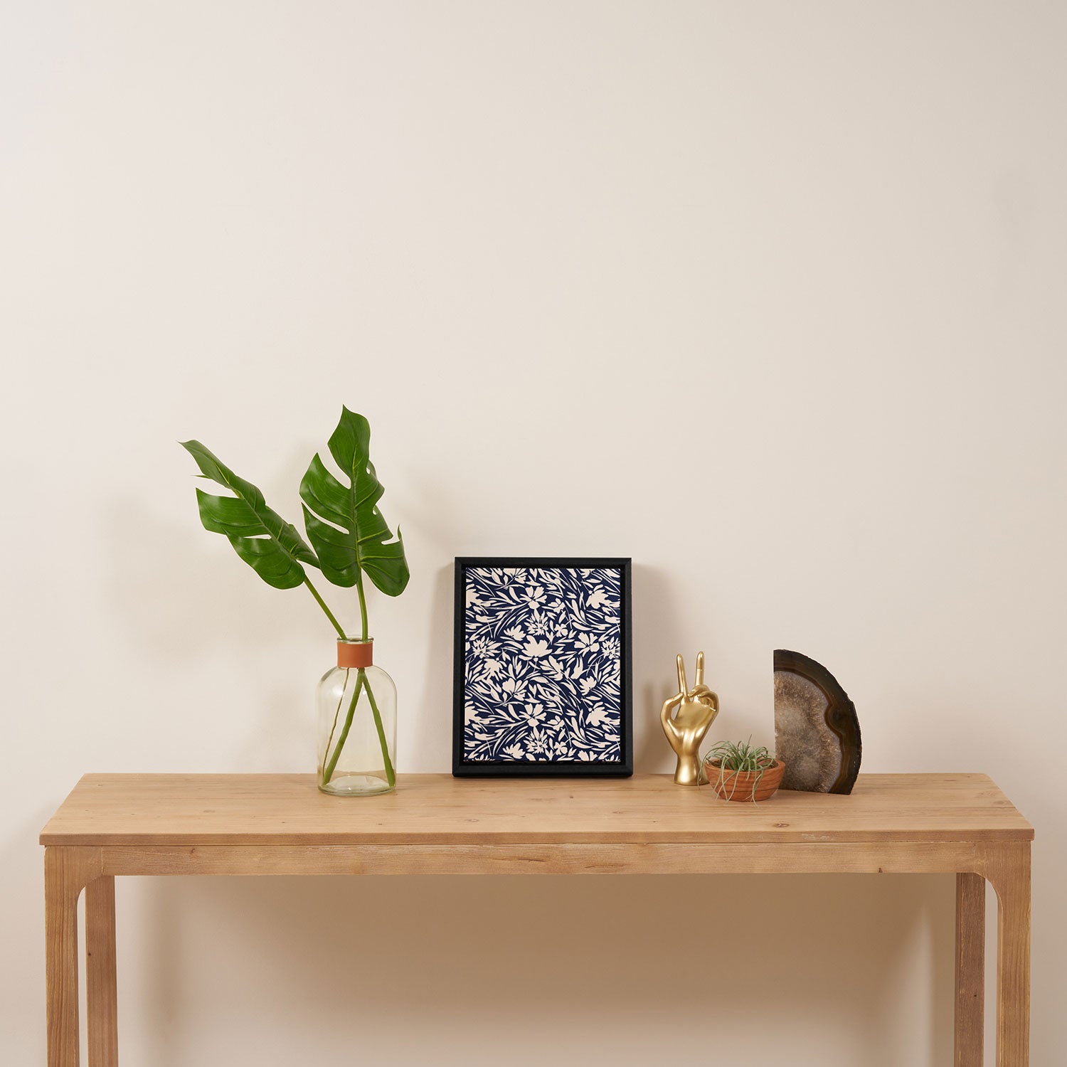 Wild floral strokes I Framed Canvas Print Gallery Image 4