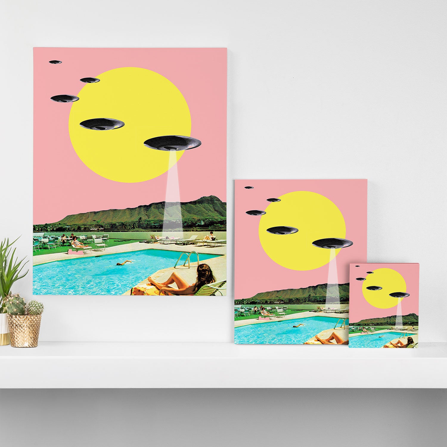 Invasion on vacation (UFO in Hawaii) Canvas Print Gallery Image 3
