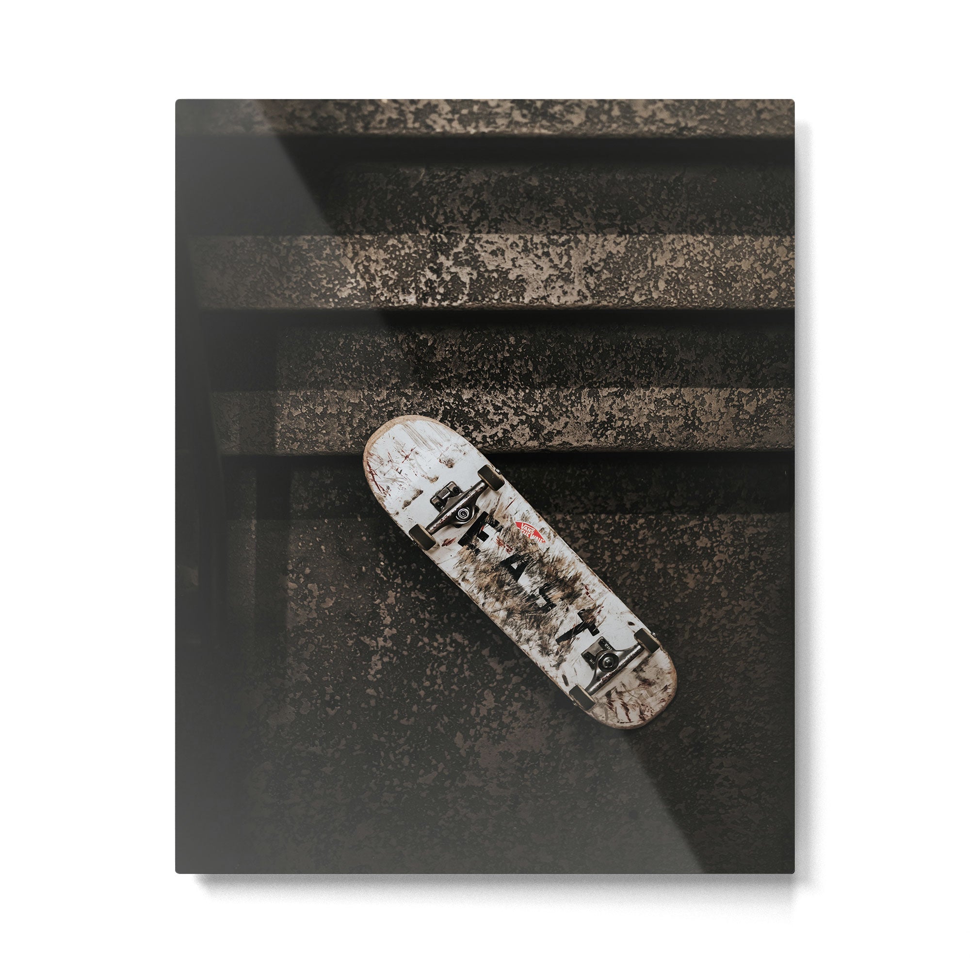 Grungy Skateboard (Color) Metal Print Gallery Image 4