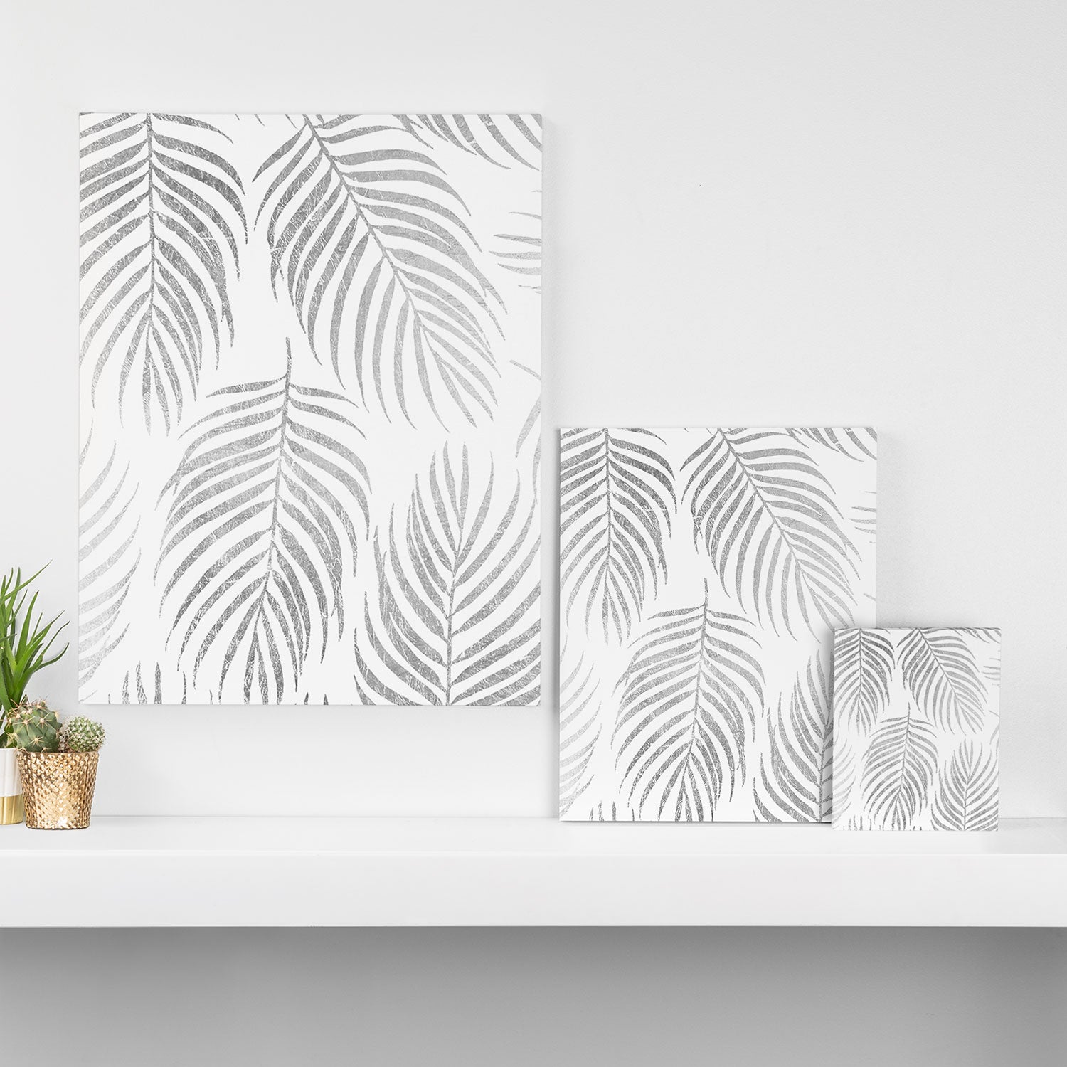 Chic elegant silver foil palm tree leaves Canvas Print Gallery Image 3