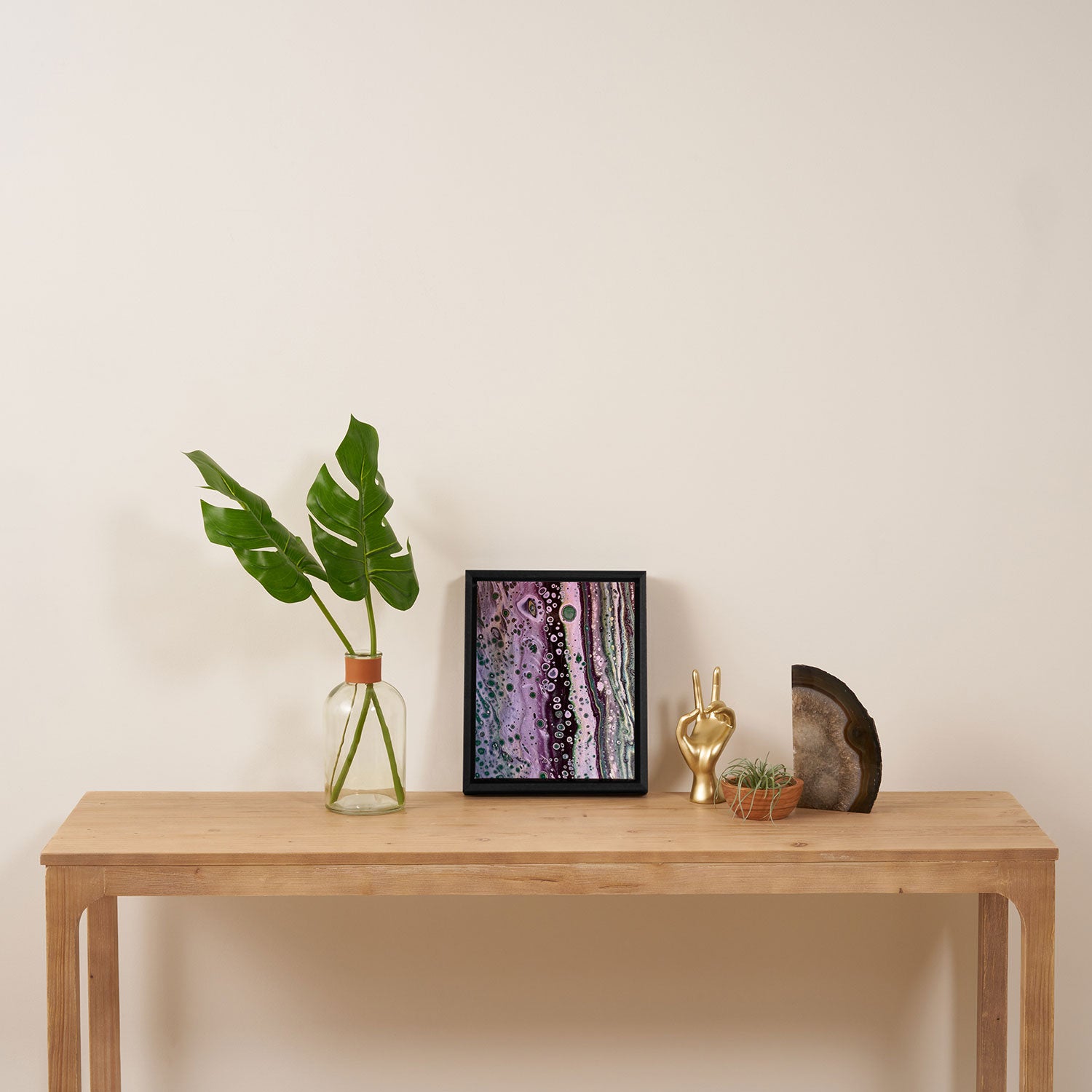 Pinky Bubbles Framed Canvas Print Gallery Image 4