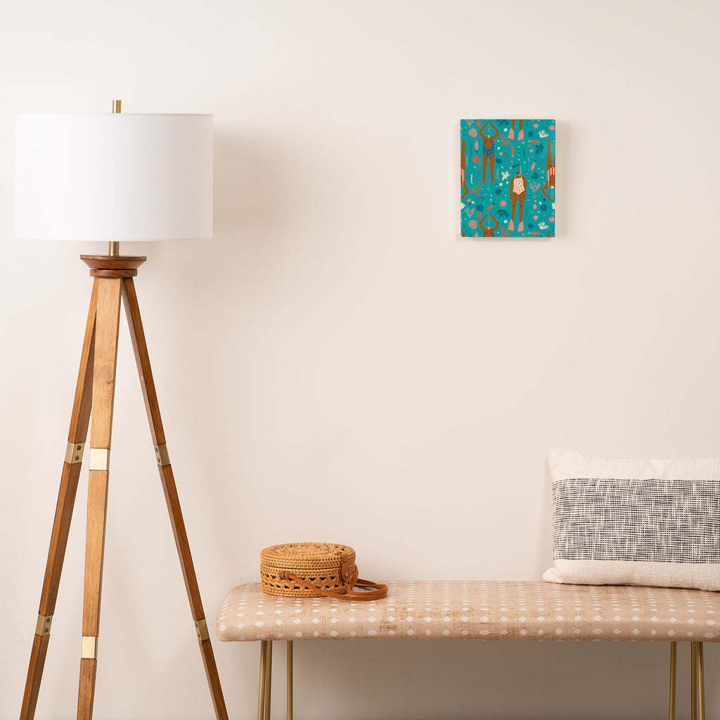Underwater Canvas Print Gallery Image 2