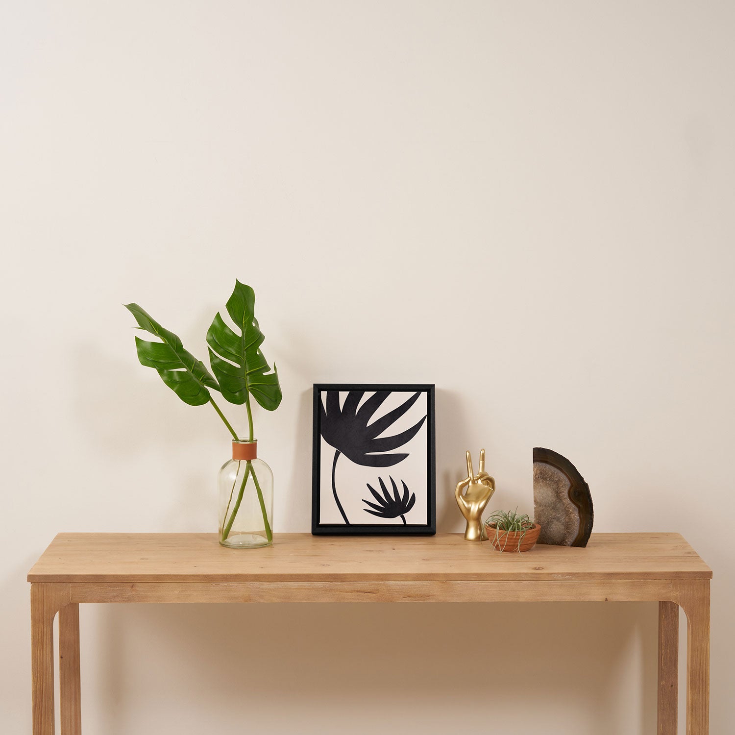 Abstract Minimal -Plant Framed Canvas Print Gallery Image 4