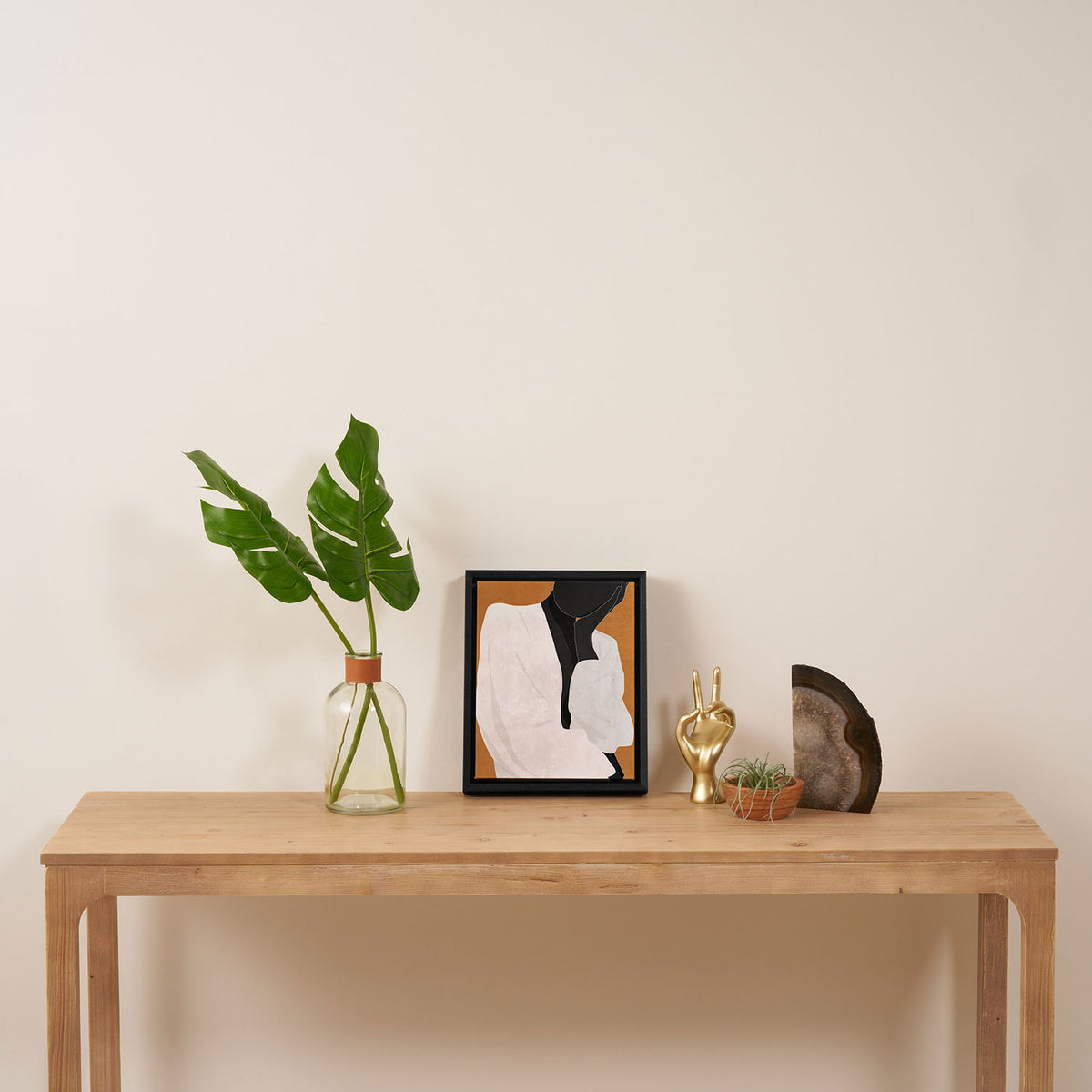 Minimal Art Girl 9a Framed Canvas Print Gallery Image 4