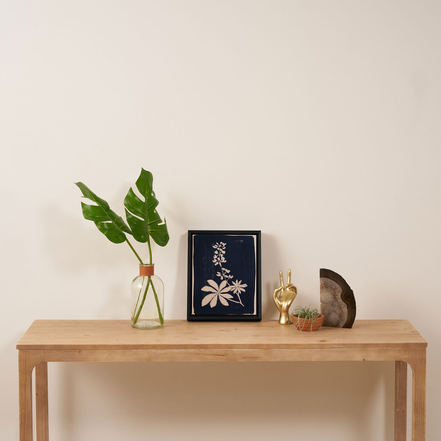 minimal plant 19 Framed Canvas Print Gallery Image 4