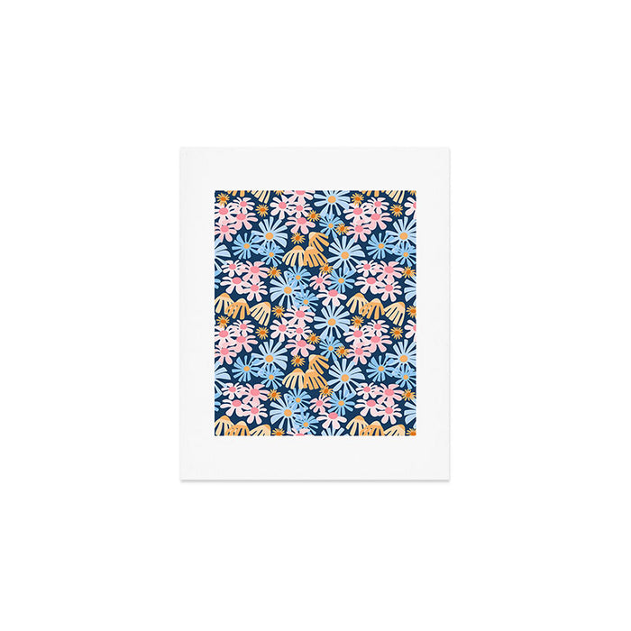 Daisies pattern Art Print Gallery Image 1