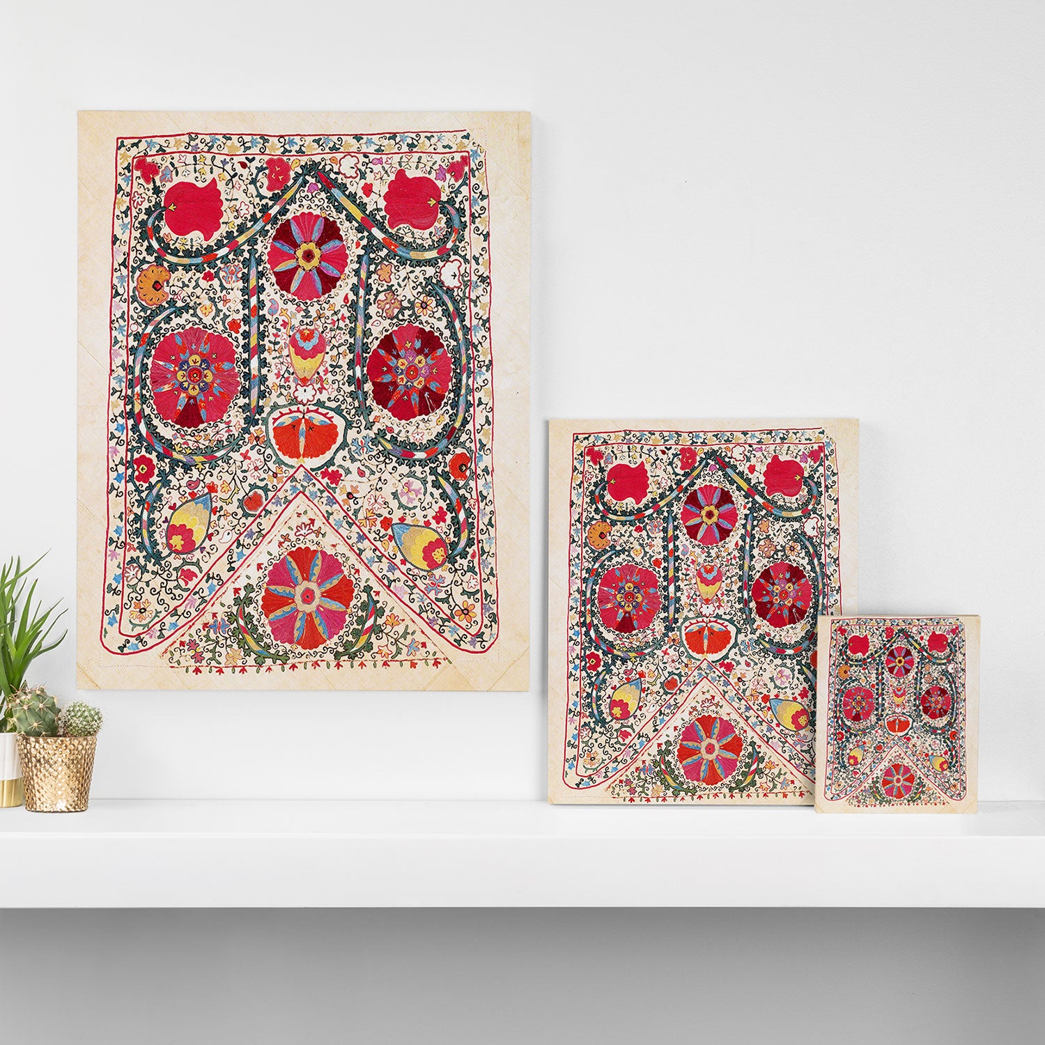 Lakai Suzani Uzbekistan Central Asian Embroidery Print Canvas Print Gallery Image 3